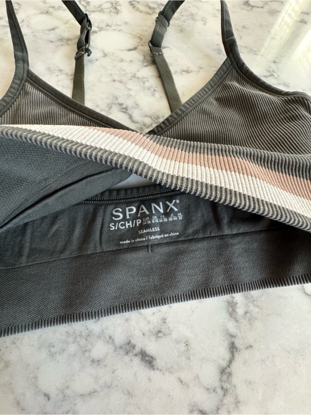 (EUC) SPANX Soft Stretch Seamless Workout Set 🫒 S/XS - Picture 5 of 7